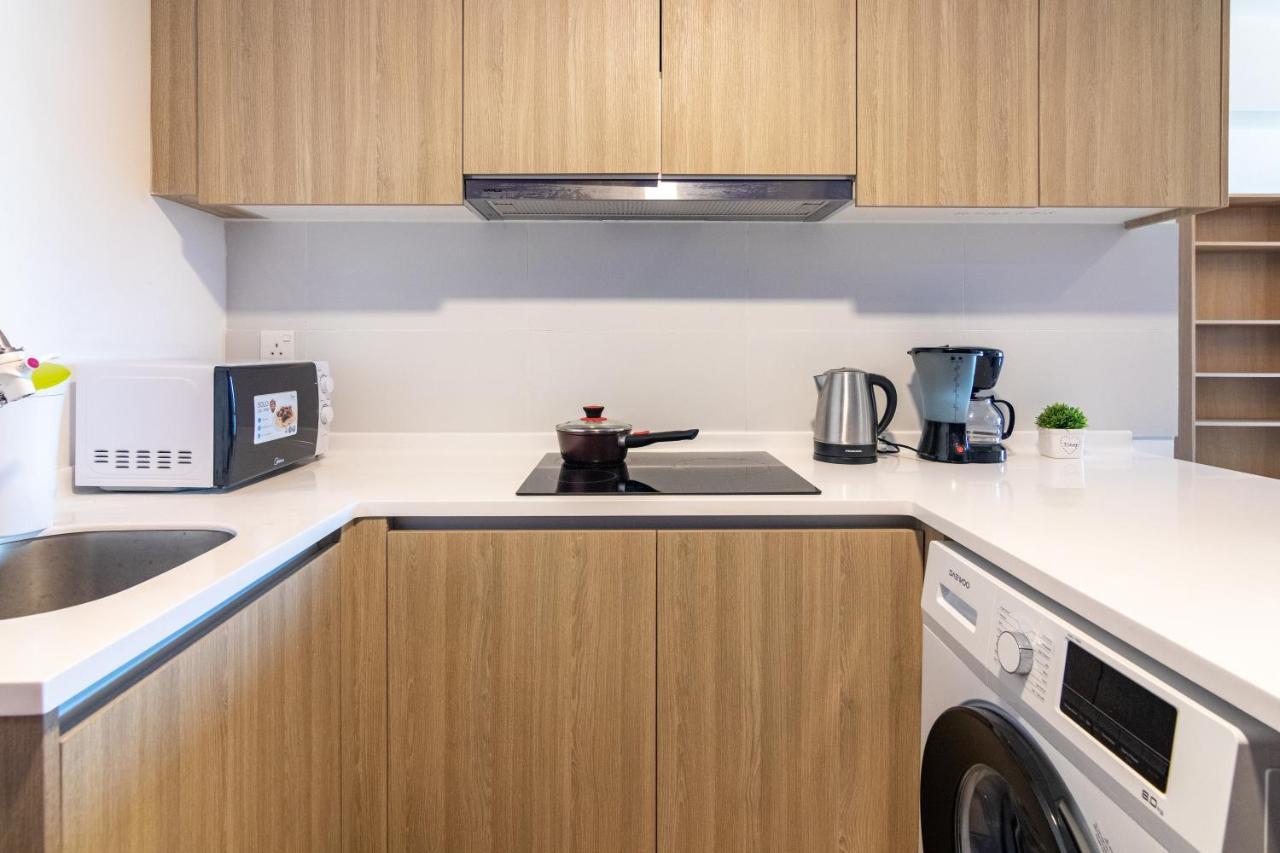 Tropicana 218 X Airlevate Suites จอร์จทาวน์ ภายนอก รูปภาพ