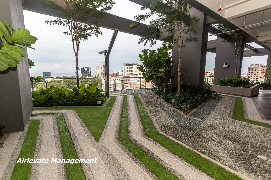 Tropicana 218 X Airlevate Suites จอร์จทาวน์ ภายนอก รูปภาพ
